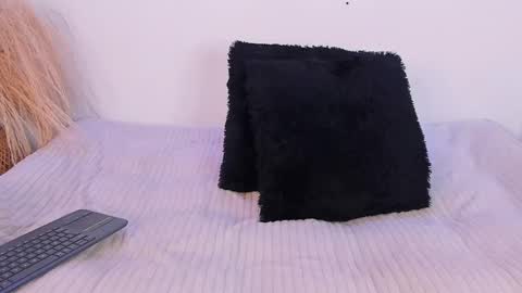 Snapshot of katy_van chatting on 23, 2, 2025 Katy Van online show from 23, 2, 2025