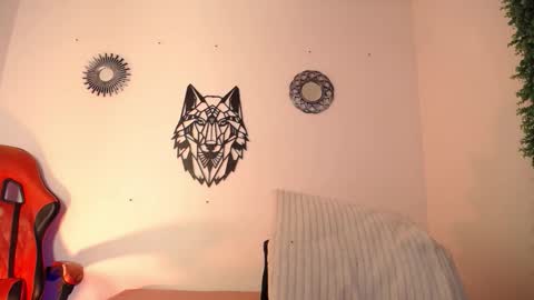 Snapshot of katy_van chatting on 14, 12, 2025 Katy Van online show from 14, 12, 2025