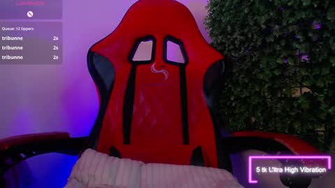 Snapshot of katy_van chatting on 12, 1, 2026 Katy Van online show from 12, 1, 2026