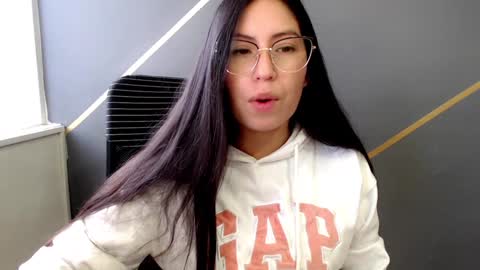 Snapshot of katybelladonna chatting on 19, 12, 2024 KATY online show from 19, 12, 2024