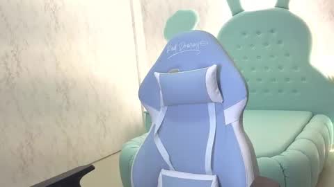 Snapshot of katyblondee chatting on 12, 9, 2025 KatyBlondee online show from 12, 9, 2025