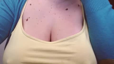 Snapshot of katynextdoor chatting on 22, 11, 2025 Katy online show from 22, 11, 2025