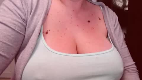 Snapshot of katynextdoor chatting on 26, 11, 2025 Katy online show from 26, 11, 2025