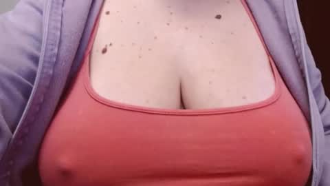 Snapshot of katynextdoor chatting on 3, 12, 2025 Katy online show from 3, 12, 2025