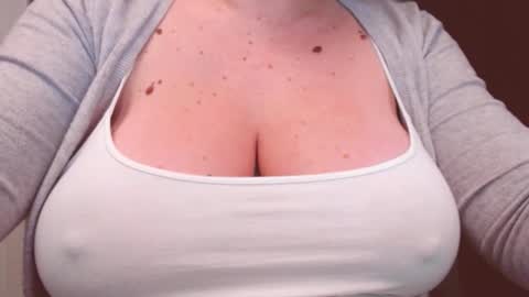 Snapshot of katynextdoor chatting on 5, 12, 2025 Katy online show from 5, 12, 2025