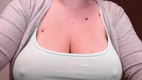 Snapshot of katynextdoor chatting on 18, 12, 2025 Katy online show from 18, 12, 2025