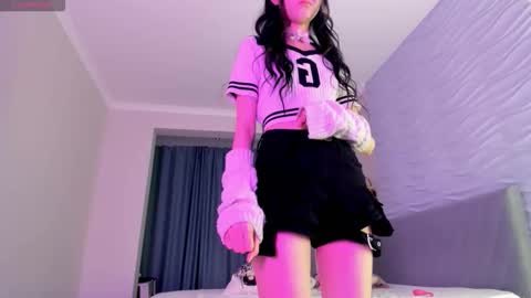 Snapshot of kawai_mai chatting on 17, 10, 2025 mai online show from 17, 10, 2025