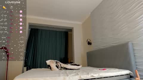 Snapshot of kawai_mai chatting on 29, 10, 2025 mai online show from 29, 10, 2025