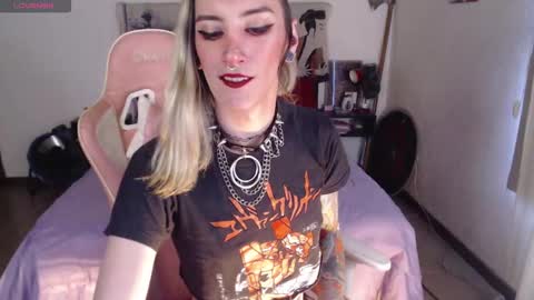 luna   online show from 28, 10, 2025