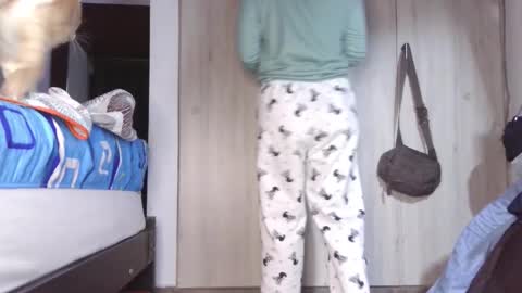  Khawit  online show from 8, 10, 2025