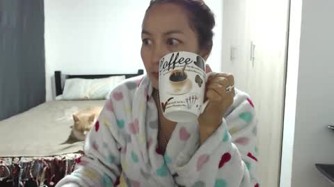  Khawit  online show from 15, 11, 2025