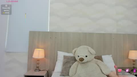   online show from 20, 11, 2025