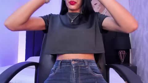 Kayla  online show from 10, 11, 2025