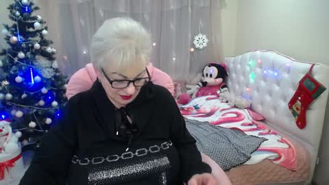 kaylesmoll online show from 24, 12, 2024