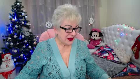 kaylesmoll online show from 5, 1, 2025