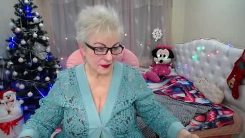 kaylesmoll online show from 17, 1, 2025