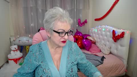 kaylesmoll online show from 3, 2, 2025