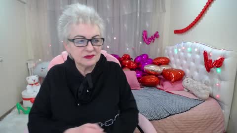 kaylesmoll online show from 9, 2, 2025