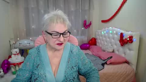 kaylesmoll online show from 26, 2, 2025