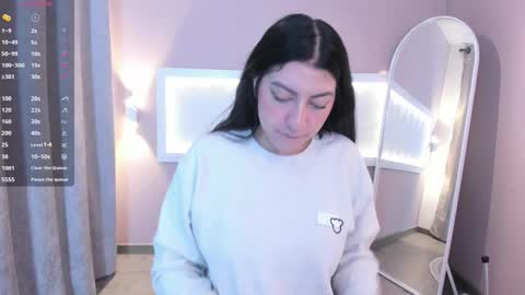 Snapshot of kayli_purple chatting on 5, 12, 2025 Kayli online show from 5, 12, 2025