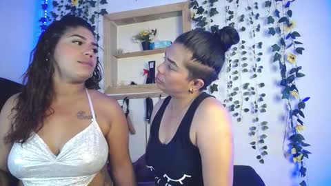 Snapshot of kaylie_and_dakota_ chatting on 21, 9, 2025 kaylie and dakota online show from 21, 9, 2025
