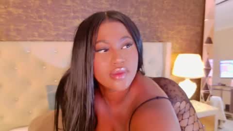 Snapshot of kaylie_mitchel chatting on 19, 2, 2026 KAYLIE online show from 19, 2, 2026