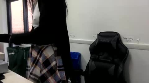 KCupCakes online show from 5, 2, 2026