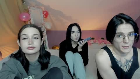 Seb Polly Roxy Jonny online show from 16, 1, 2025
