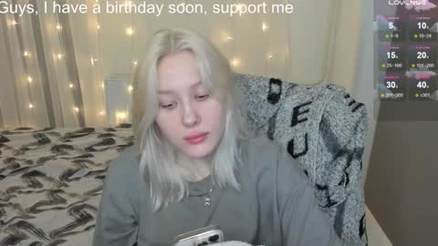 Seb Polly Roxy Jonny online show from 5, 2, 2025