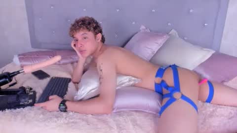 kei oliver online show from 24, 2, 2025