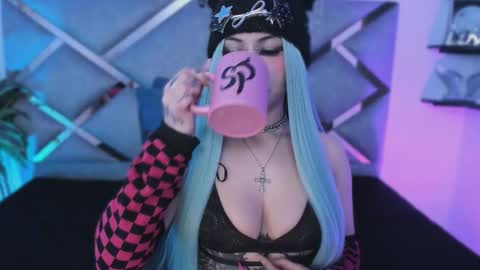 Keidy Monday to Saturday from 200 pm to 810pm  UTC-5 Colombia Time online show from 13, 12, 2025