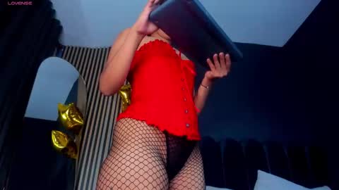 Snapshot of keila_fg chatting on 9, 10, 2025 keila online show from 9, 10, 2025