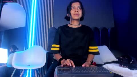 Snapshot of keila_fg chatting on 24, 10, 2025 keila online show from 24, 10, 2025