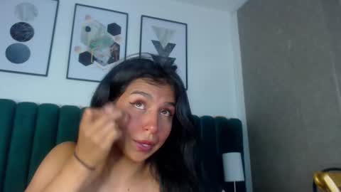 Snapshot of keila_fg chatting on 10, 11, 2025 keila online show from 10, 11, 2025