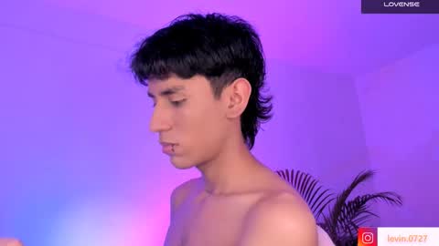 Alejandro Gonzalez online show from 8, 11, 2025