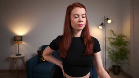 keira_knight online show from 1, 2, 2025