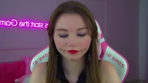 Keira online show from 25, 11, 2025