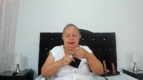   online show from 14, 11, 2025