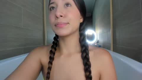 keiry_gonzalez23_aws online show from 8, 10, 2025