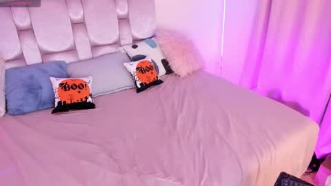 Keisy  online show from 10, 10, 2025