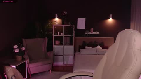 Rina online show from 28, 9, 2025