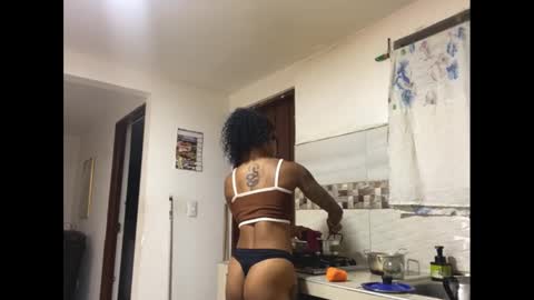 kelly__thomson online show from 11, 2, 2025