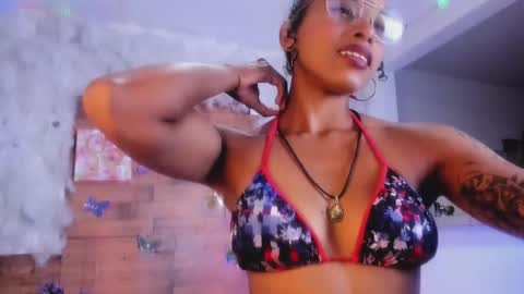 kelly__thomson online show from 18, 2, 2025