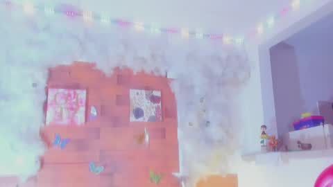 kelly__thomson online show from 27, 2, 2025