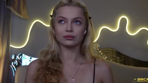 Kelly online show from 28, 10, 2025