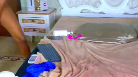 Snapshot of kelly_swift chatting on 20, 2, 2026 kelly_swift online show from 20, 2, 2026