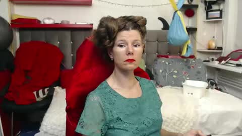 kelly online show from 29, 9, 2025