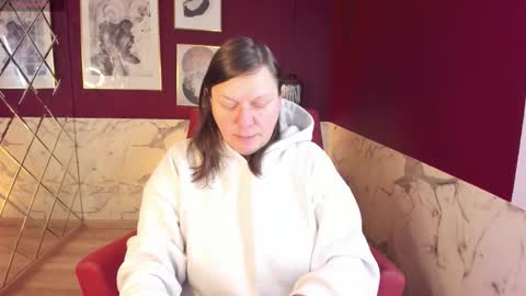 Kelly online show from 7, 2, 2026