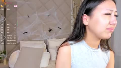 kellyy_bern online show from 2, 11, 2025