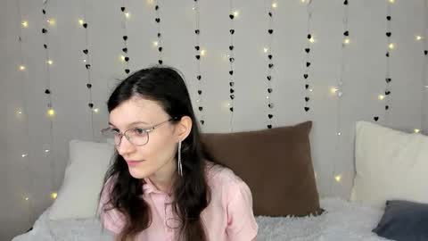 Kelsirabenold online show from 18, 2, 2026